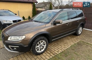 Volvo XC70  2016