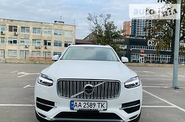 Volvo XC90 T8 Plugin  2016