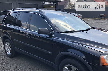 Volvo XC90  2004