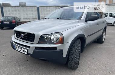 Volvo XC90  2004