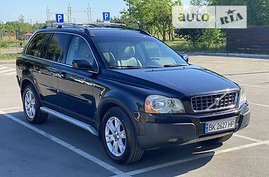 Volvo XC90  2005