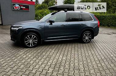 Volvo XC90  2021