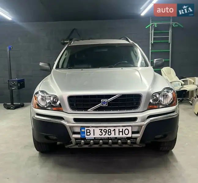 Volvo XC90 2004