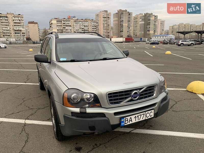 Седан Volvo XC90