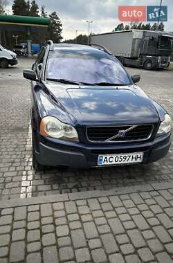 Volvo XC90  2004