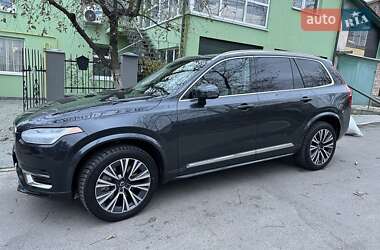 Volvo XC90  2020