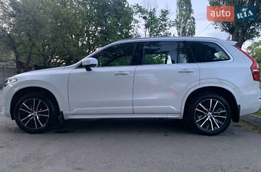 Volvo XC90  2020