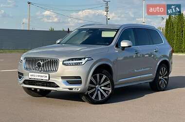 Volvo XC90  2023