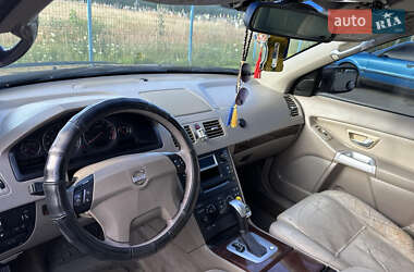 Volvo XC90  2003