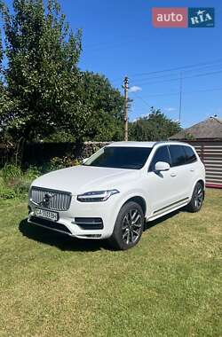 Volvo XC90  2017