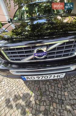 Volvo XC90  2010