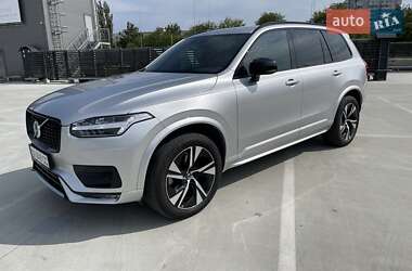 Volvo XC90  2021