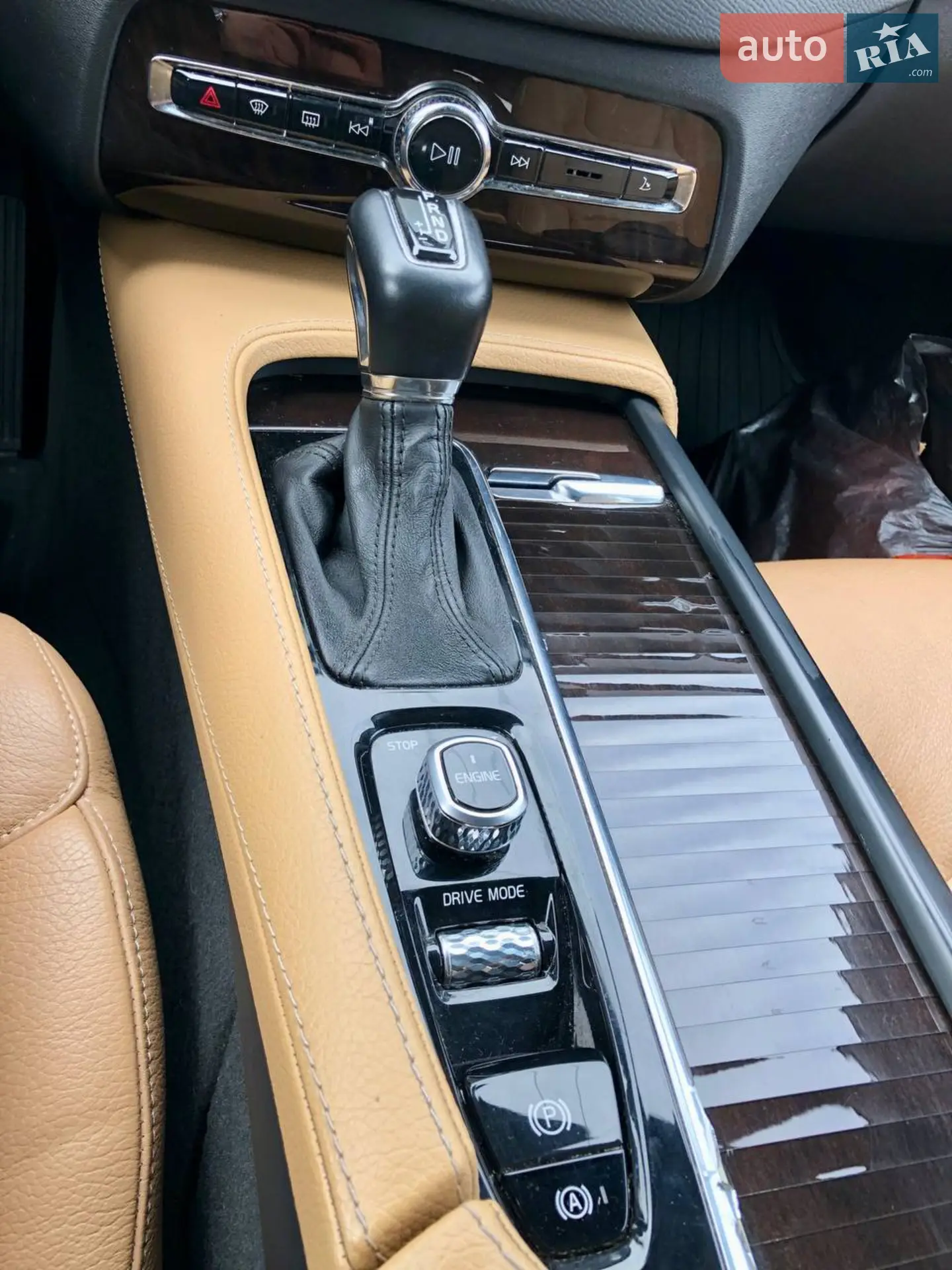 Volvo XC90 2016 VIN YV4A22PK9H1141508 фото оголошення 10 з 12