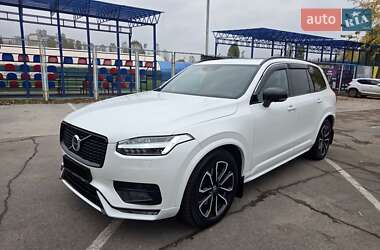 Volvo XC90  2020