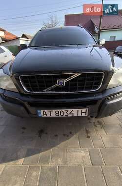 Volvo XC90  2004