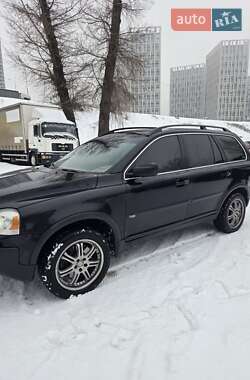 Volvo XC90  2005