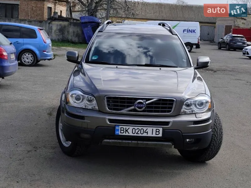 Volvo XC90 2011