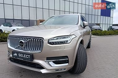 Volvo XC90  2024