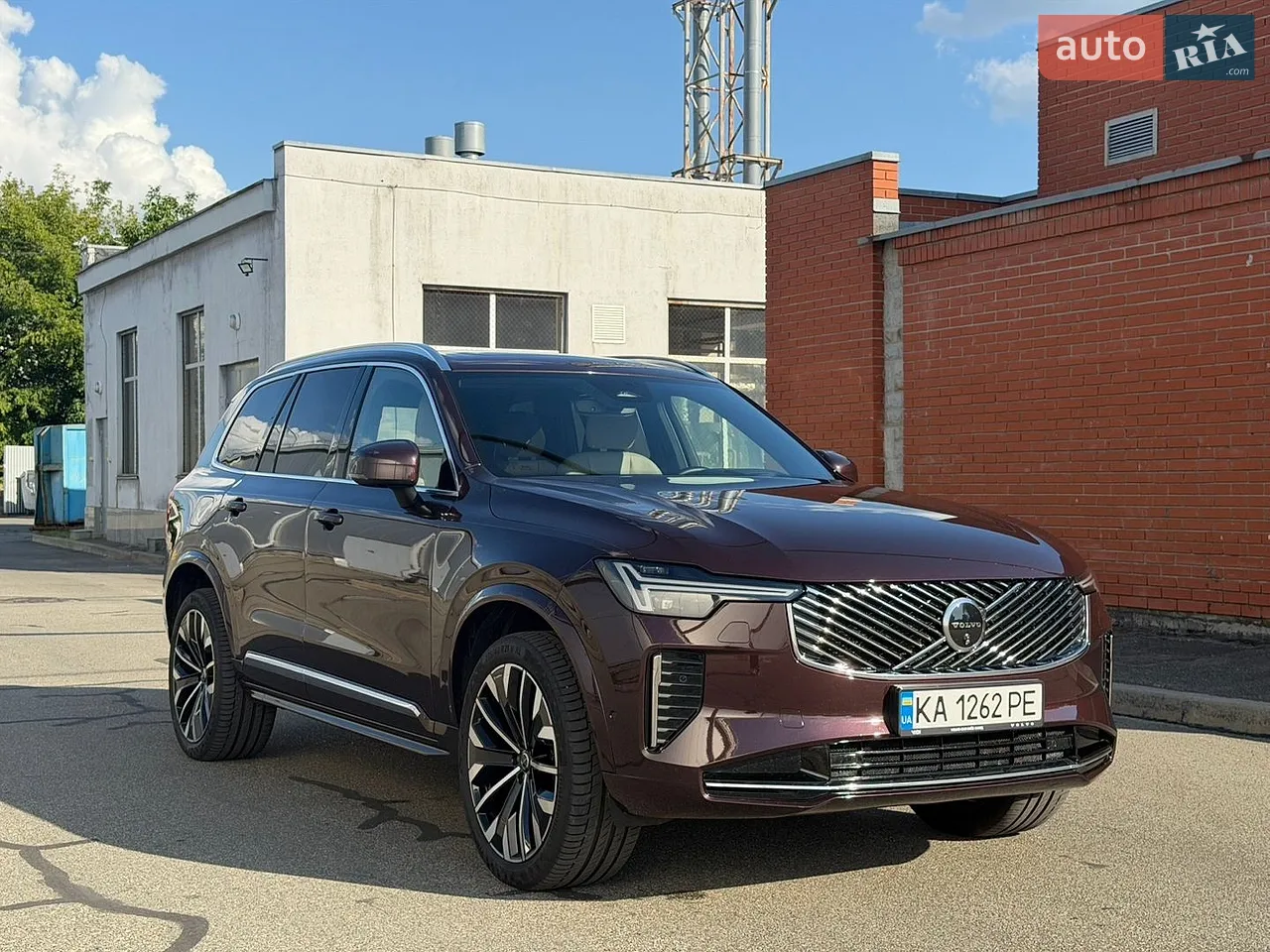 2025 Volvo XC90 - фото 1