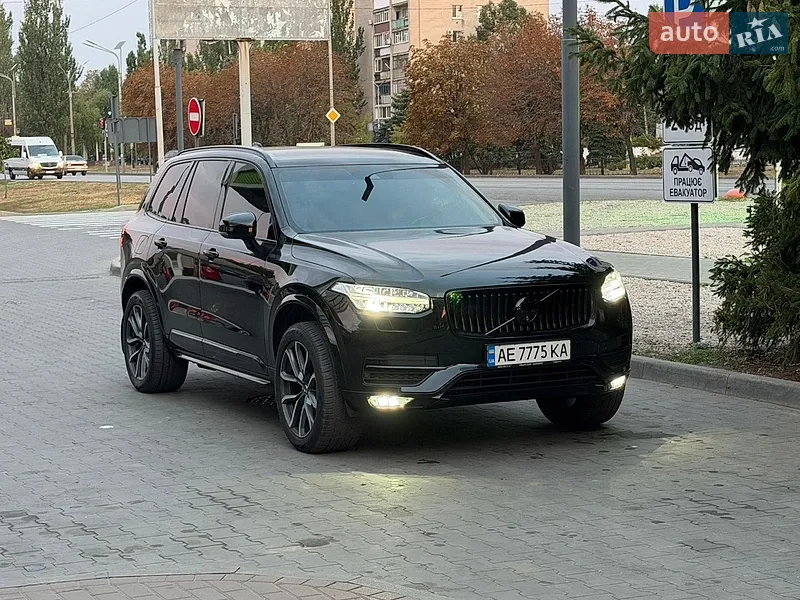 Volvo XC90