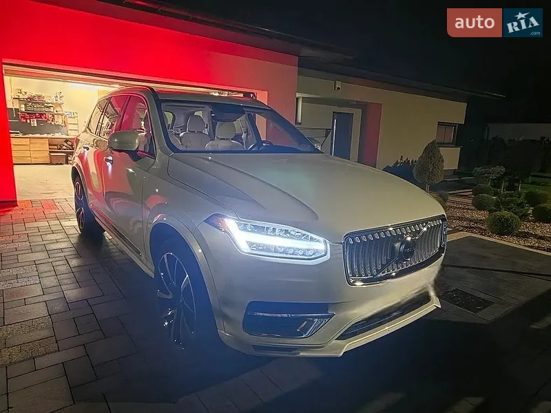 Volvo XC90 2022