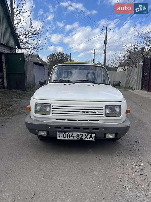 Седан Wartburg 353