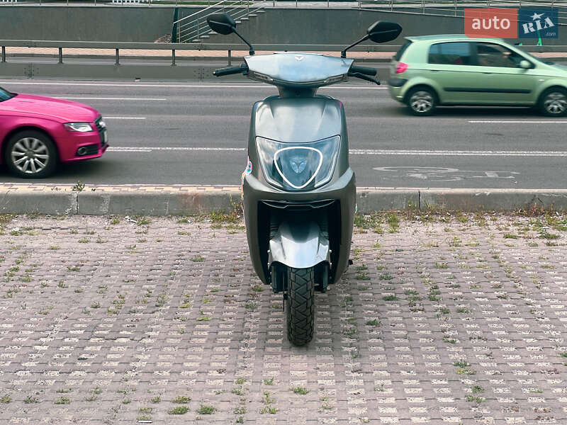 Мопеды Yadea T7