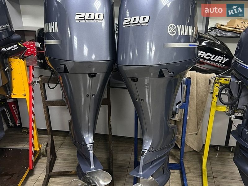 Водный транспорт Yamaha 200