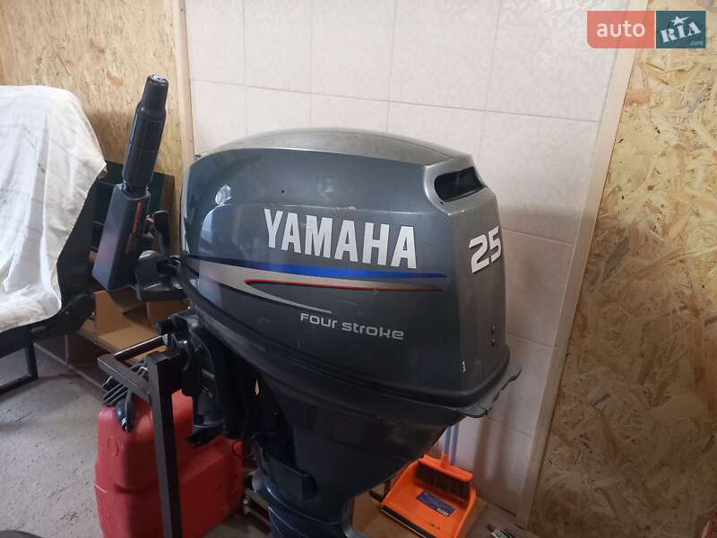 Водный транспорт Yamaha 25
