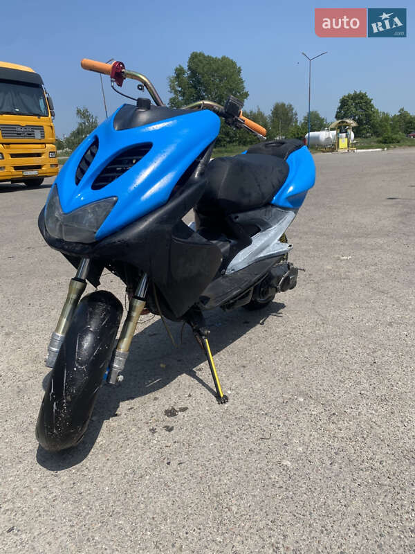 Мопеды Yamaha Aerox