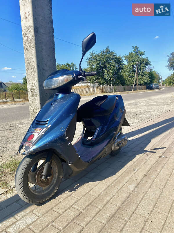 Скутер Yamaha Axis