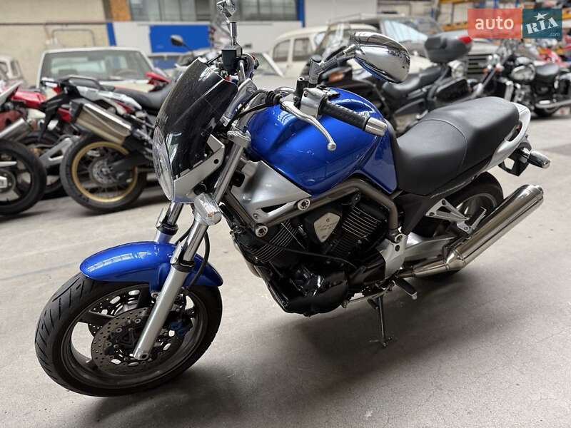Мотоцикл Многоцелевой (All-round) Yamaha BT 1100 Bulldog