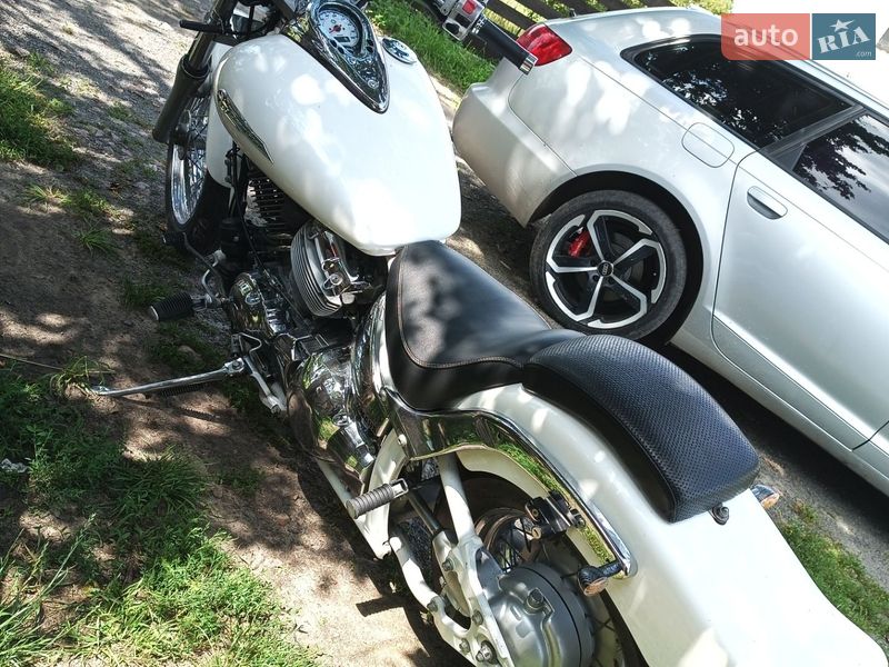 Мотоцикл Круизер Yamaha Drag Star 400