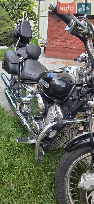 Мотоцикл Круизер Yamaha Dragstar 400