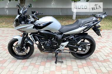 Yamaha Fazer  2011