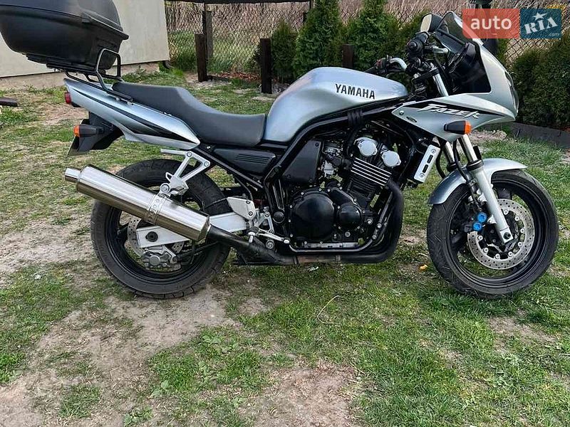 Мотоцикл Спорт-туризм Yamaha Fazer