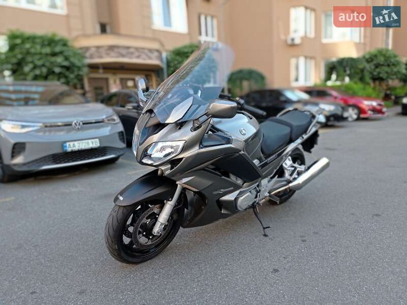 Мотоцикл Многоцелевой (All-round) Yamaha FJR 1300