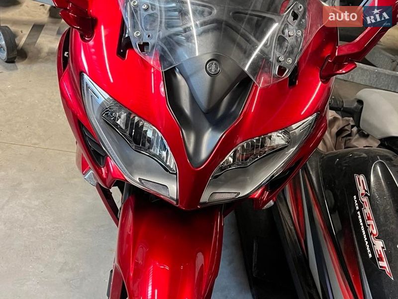 Вантажні моторолери, мотоцикли, скутери, мопеди Yamaha FJR 1300