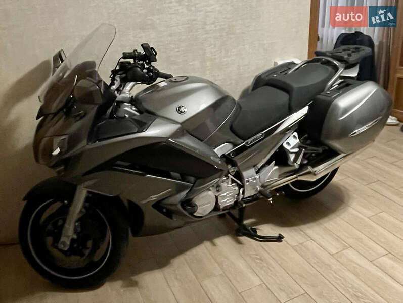 Мотоцикл Спорт-туризм Yamaha FJR 1300A