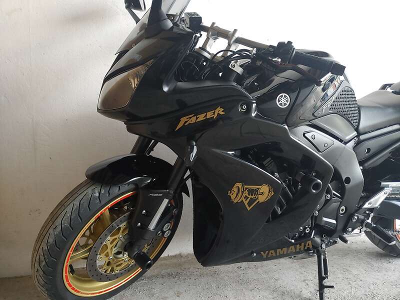 Мото Yamaha FZ-1