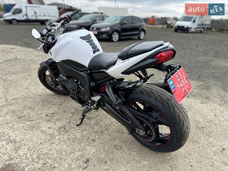 Yamaha FZ-1