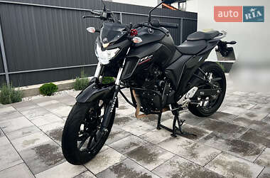 Yamaha FZ 250  2021