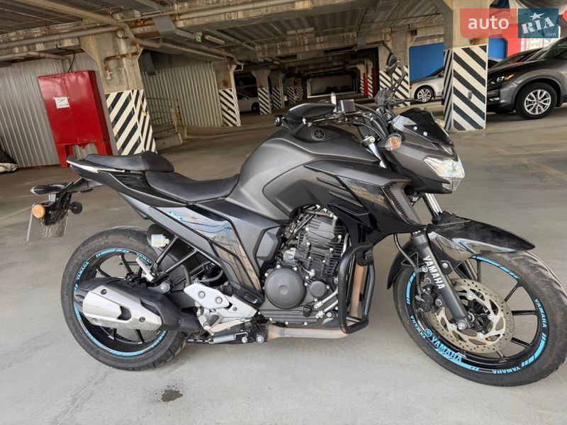 Мотоцикл Багатоцільовий (All-round) Yamaha FZ 250