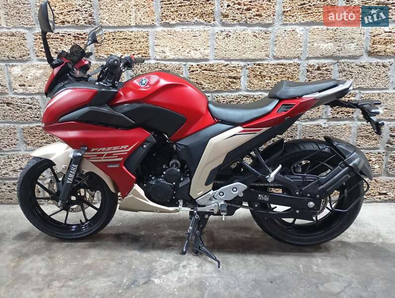 Спортбайк Yamaha FZ 25