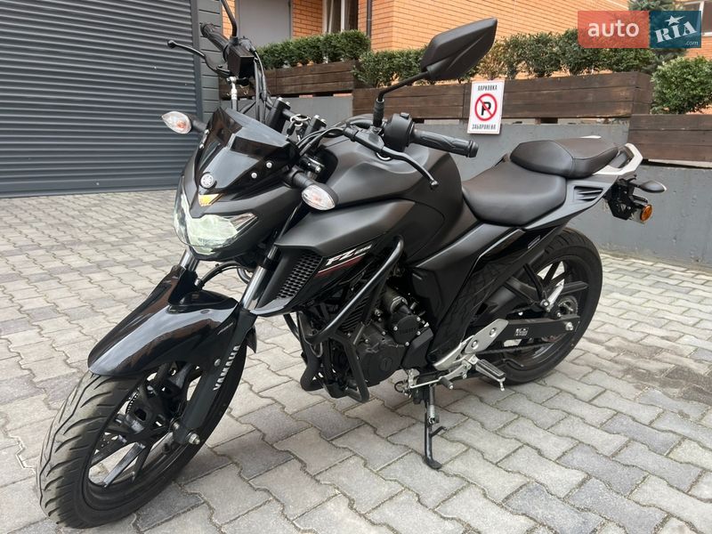 Yamaha FZ 25