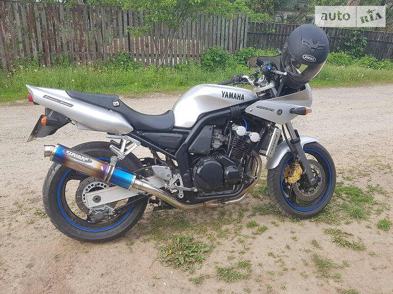 Мотоцикл Спорт-туризм Yamaha FZ 400