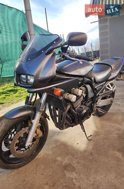 Yamaha FZ 400  1998