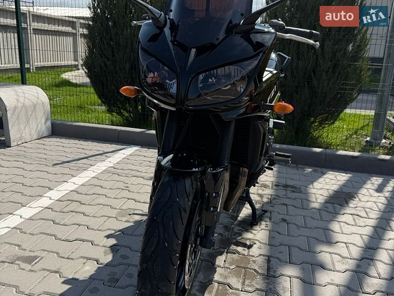Мотоцикл Классик Yamaha FZ-S