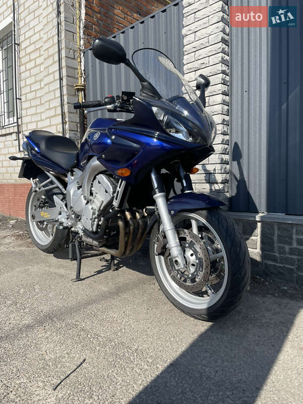 Yamaha FZ6 Fazer