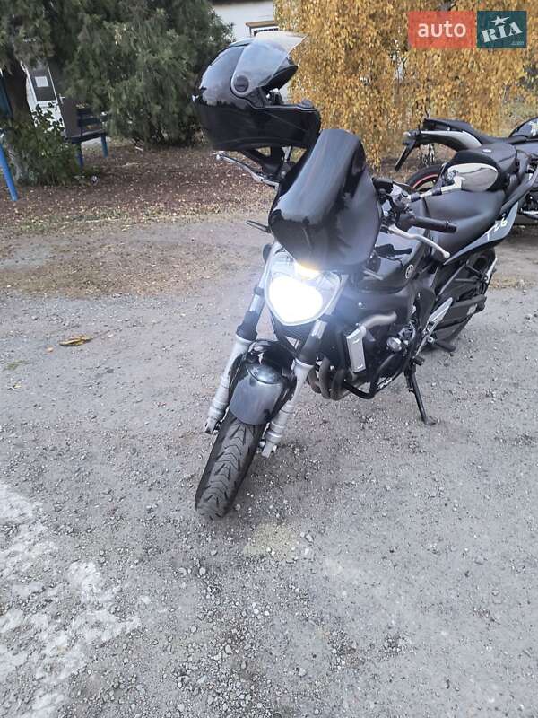 Yamaha FZ6 Fazer